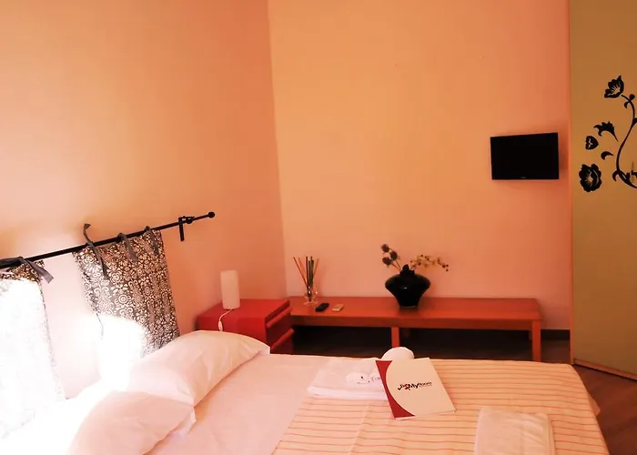 Myroom Statuto * Florence